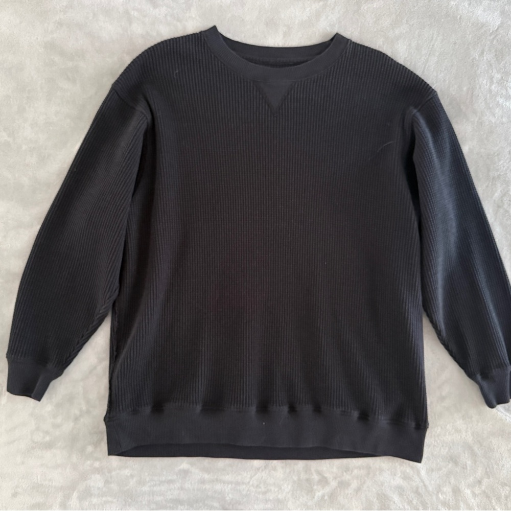American Eagle Women’s black waffle oversized sweat shirt